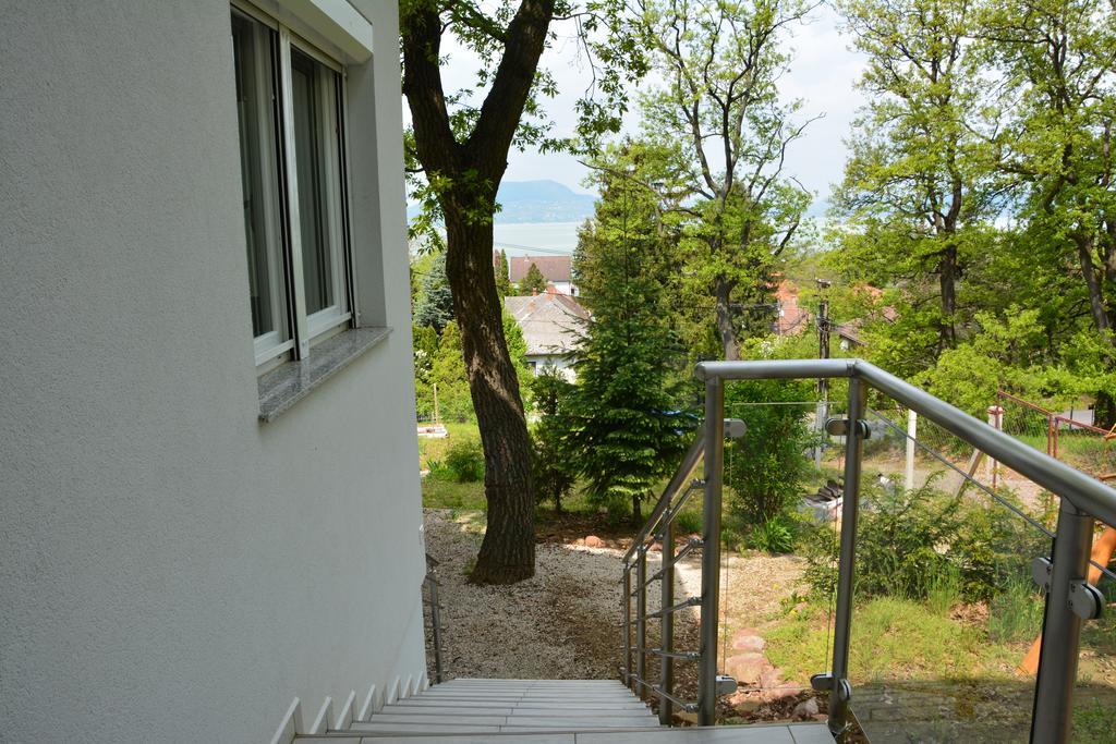 Hilltop Apartments Fonyód Exteriör bild